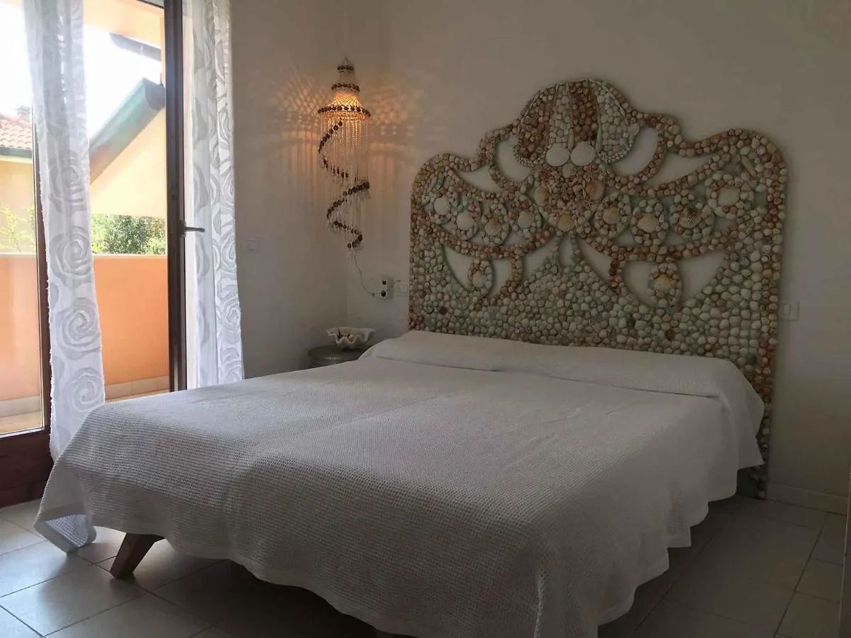 Holiday Home In Rosolina 43925