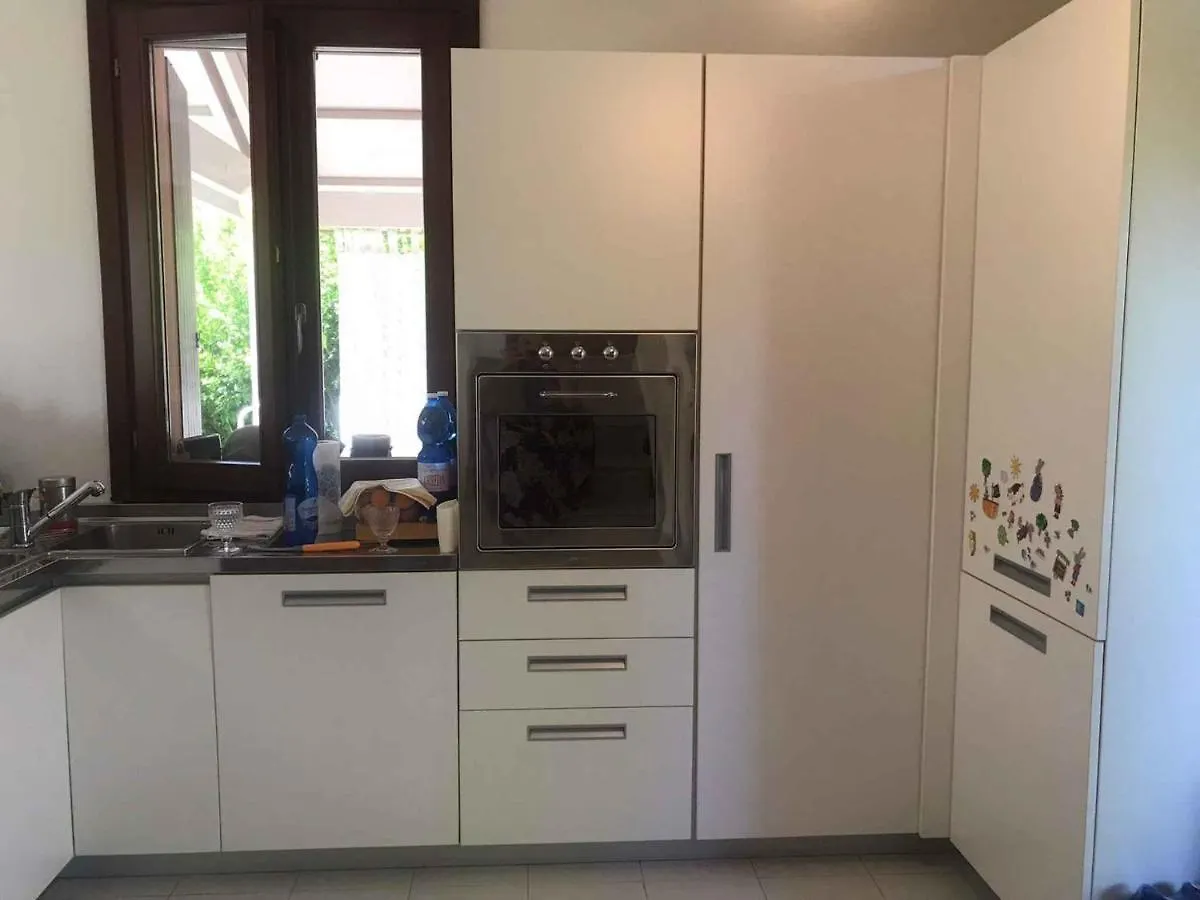 Holiday Home In Rosolina 43925